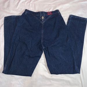 HIGH-WAISTED MOM JEANS Authentic Rockies Jeanswear